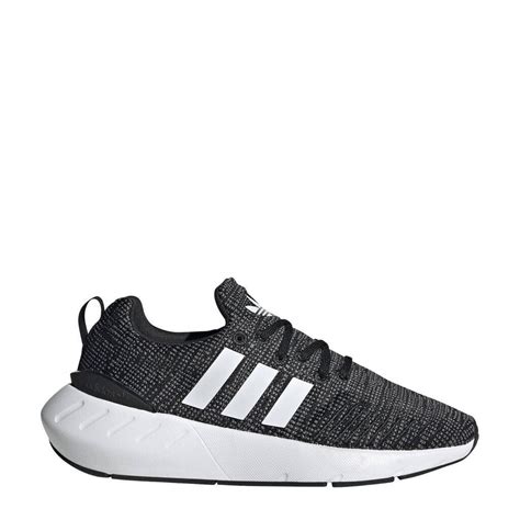 adidas swift run wit zwart